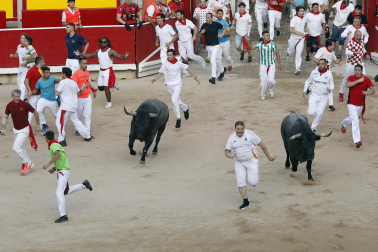 Fotos del quinto encierro de San Fermín 2026 en Pamplona