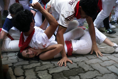 Fotos del quinto encierro de San Fermín 2026 en Pamplona
