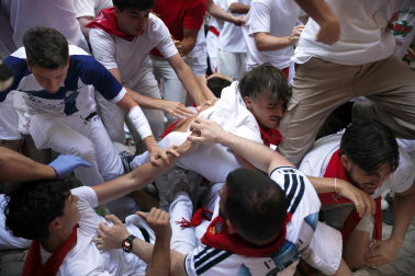 Fotos del quinto encierro de San Fermín 2026 en Pamplona