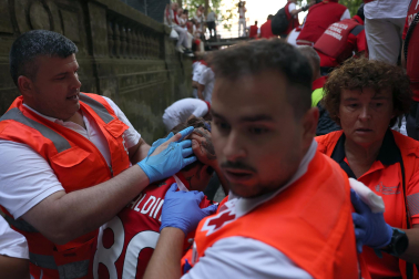 Fotos del quinto encierro de San Fermín 2026 en Pamplona