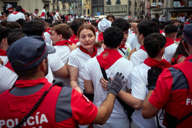 Fotos del quinto encierro de San Fermín 2026 en Pamplona