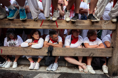 Fotos del quinto encierro de San Fermín 2026 en Pamplona