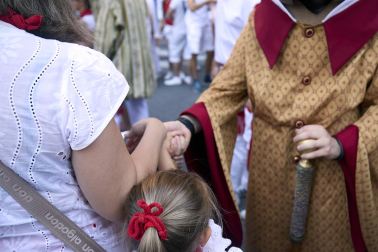 Fotos de la salida de la Comparsa de Gigantes y Cabezudos este 11 de julio de San Fermín 2026
