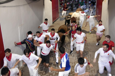 Fotos del sexto encierro de San Fermín 2026 en Pamplona