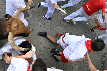 Fotos del sexto encierro de San Fermín 2026 en Pamplona