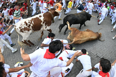 Fotos del sexto encierro de San Fermín 2026 en Pamplona