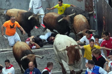 Fotos del sexto encierro de San Fermín 2026 en Pamplona