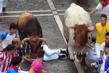 Fotos del sexto encierro de San Fermín 2026 en Pamplona