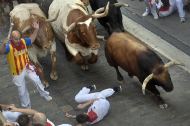 Fotos del sexto encierro de San Fermín 2026 en Pamplona
