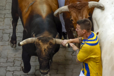 Fotos del sexto encierro de San Fermín 2026 en Pamplona