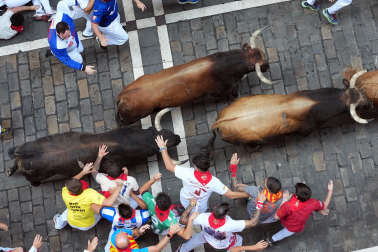 Fotos del sexto encierro de San Fermín 2026 en Pamplona