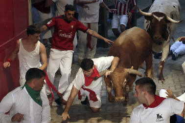 Fotos del sexto encierro de San Fermín 2026 en Pamplona