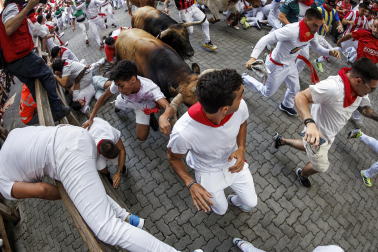Fotos del sexto encierro de San Fermín 2026 en Pamplona