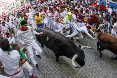 Fotos del sexto encierro de San Fermín 2026 en Pamplona