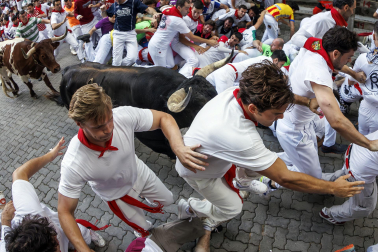 Fotos del sexto encierro de San Fermín 2026 en Pamplona