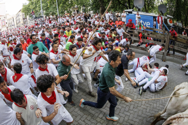 Fotos del sexto encierro de San Fermín 2026 en Pamplona