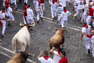 Fotos del sexto encierro de San Fermín 2026 en Pamplona