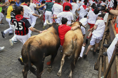 Fotos del sexto encierro de San Fermín 2026 en Pamplona