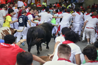 Fotos del sexto encierro de San Fermín 2026 en Pamplona