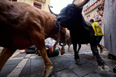 Fotos del sexto encierro de San Fermín 2026 en Pamplona