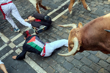 Fotos del sexto encierro de San Fermín 2026 en Pamplona