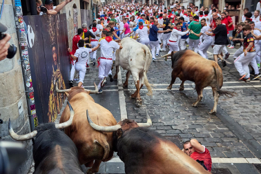 Fotos del sexto encierro de San Fermín 2026 en Pamplona