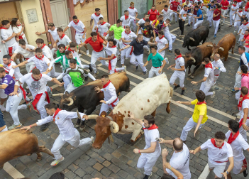 Fotos del sexto encierro de San Fermín 2026 en Pamplona