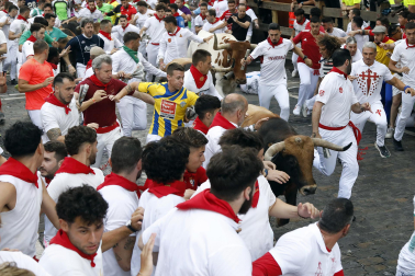 Fotos del sexto encierro de San Fermín 2026 en Pamplona