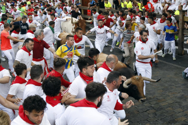 Fotos del sexto encierro de San Fermín 2026 en Pamplona