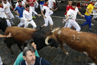 Fotos del sexto encierro de San Fermín 2026 en Pamplona