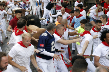 Fotos del sexto encierro de San Fermín 2026 en Pamplona