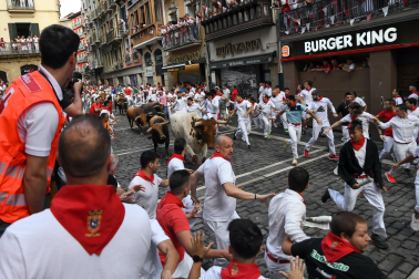 Fotos del sexto encierro de San Fermín 2026 en Pamplona