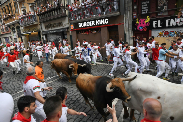 Fotos del sexto encierro de San Fermín 2026 en Pamplona