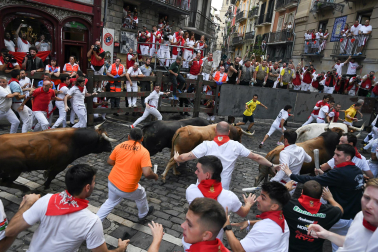 Fotos del sexto encierro de San Fermín 2026 en Pamplona