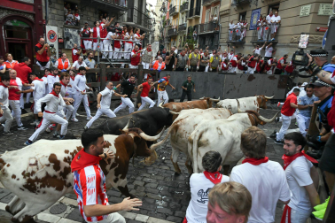 Fotos del sexto encierro de San Fermín 2026 en Pamplona