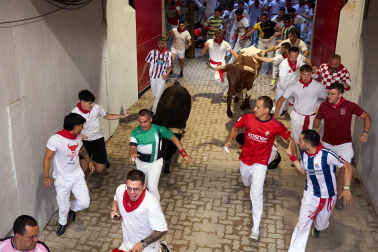 Fotos del sexto encierro de San Fermín 2026 en Pamplona