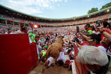 Fotos del sexto encierro de San Fermín 2026 en Pamplona