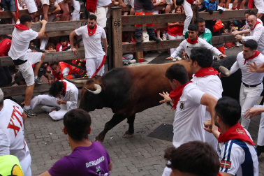 Fotos del sexto encierro de San Fermín 2026 en Pamplona