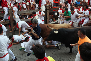 Fotos del sexto encierro de San Fermín 2026 en Pamplona