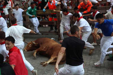 Fotos del sexto encierro de San Fermín 2026 en Pamplona