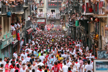 Fotos del sexto encierro de San Fermín 2026 en Pamplona