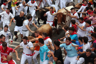Fotos del sexto encierro de San Fermín 2026 en Pamplona