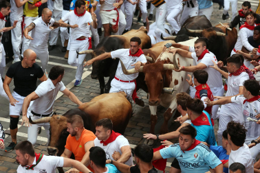 Fotos del sexto encierro de San Fermín 2026 en Pamplona