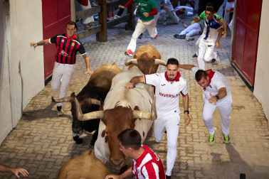 Fotos del sexto encierro de San Fermín 2026 en Pamplona