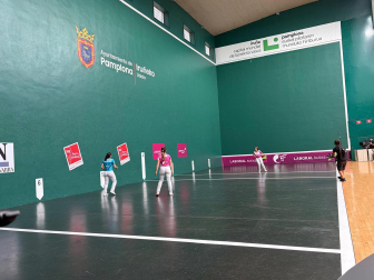 Fotos de la VIII edición del torneo San Fermín de pelota a mano femenina