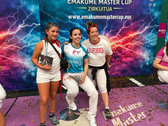 Fotos de la VIII edición del torneo San Fermín de pelota a mano femenina