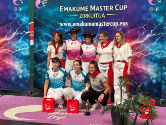 Fotos de la VIII edición del torneo San Fermín de pelota a mano femenina