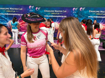 Fotos de la VIII edición del torneo San Fermín de pelota a mano femenina