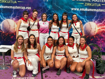 Fotos de la VIII edición del torneo San Fermín de pelota a mano femenina