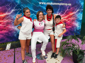Fotos de la VIII edición del torneo San Fermín de pelota a mano femenina